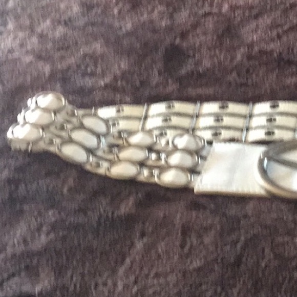 NWT- White belt with silver hardware - Picture 3 of 3